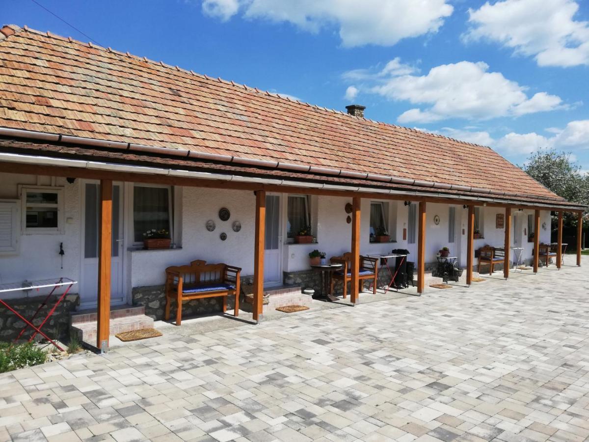 Bobita Apartmanhaz Szilvásvárad Εξωτερικό φωτογραφία